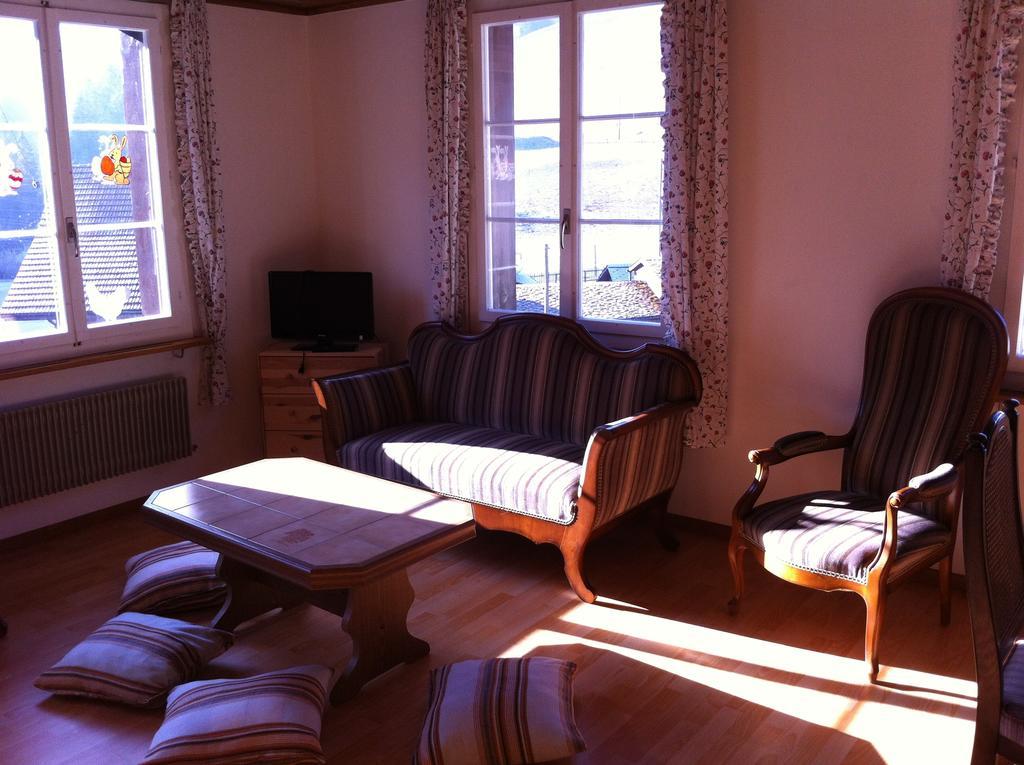 Gasthof Am Bach Bed and Breakfast Boltigen Buitenkant foto